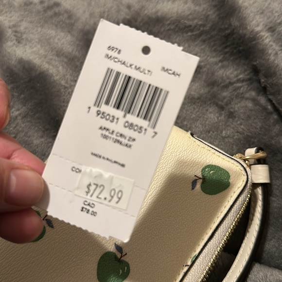 Coach coin purse small zip wallet apples new with tags - Picture 4 of 4